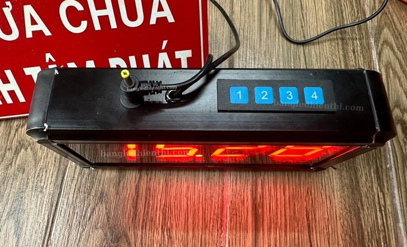 đồng hồ led treo tường